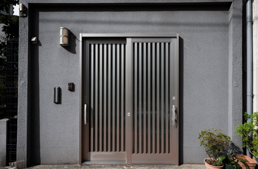 Fingerprint Aluminium Doors for Homes, Offices & Luxury Properties